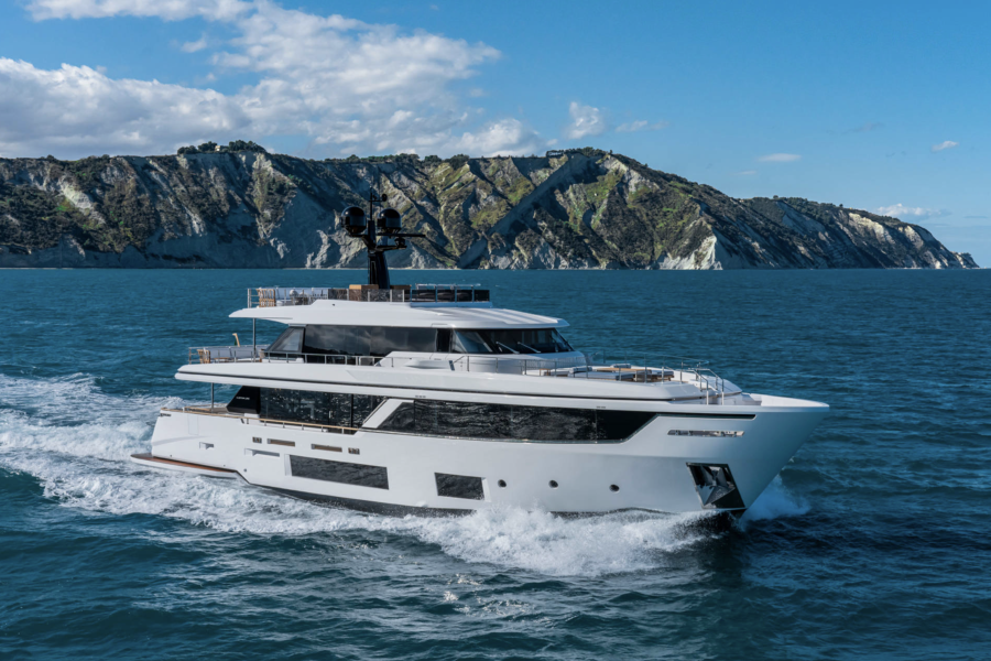 Custom-Line-Navetta-30m-new-build-SYM-Superyacht-Management-2