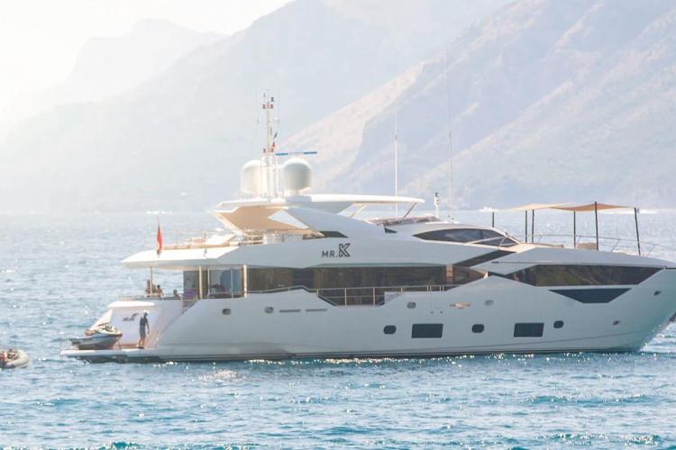 Mr k Iriston yacht sold - SYM Superyacht Management
